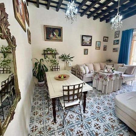 Gatu Casa Lola , " Preferente Mayores De 25 Anos Y Familias " El Puerto de Santa María Exterior foto