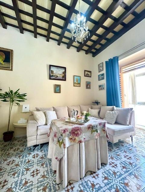 Gatu Casa Lola , " Preferente Mayores De 25 Anos Y Familias " El Puerto de Santa María Exterior foto